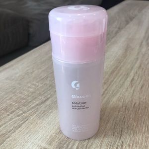 Glossier Exfoliating Skin Perfector. New!